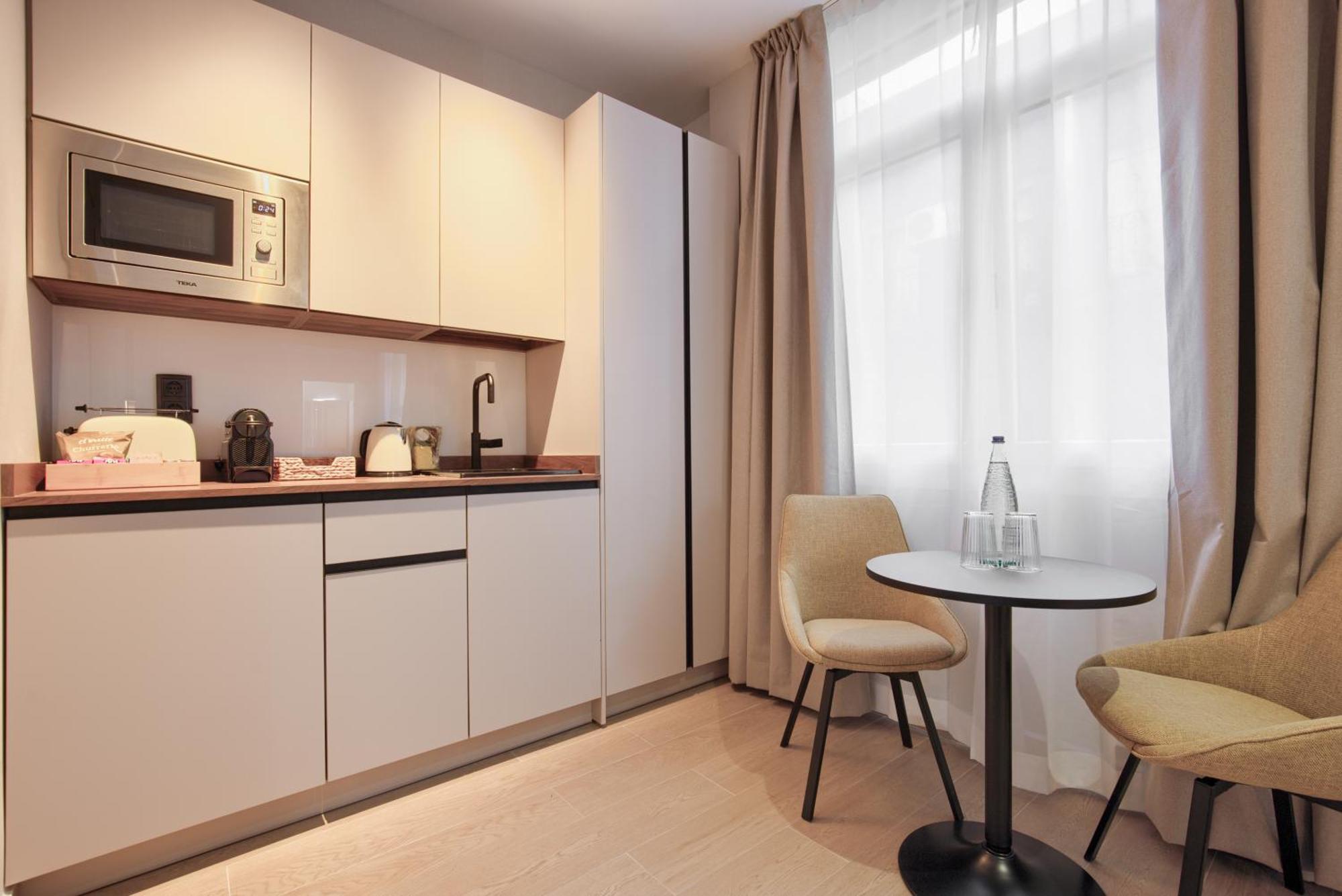 Dobo Madrid Murillo